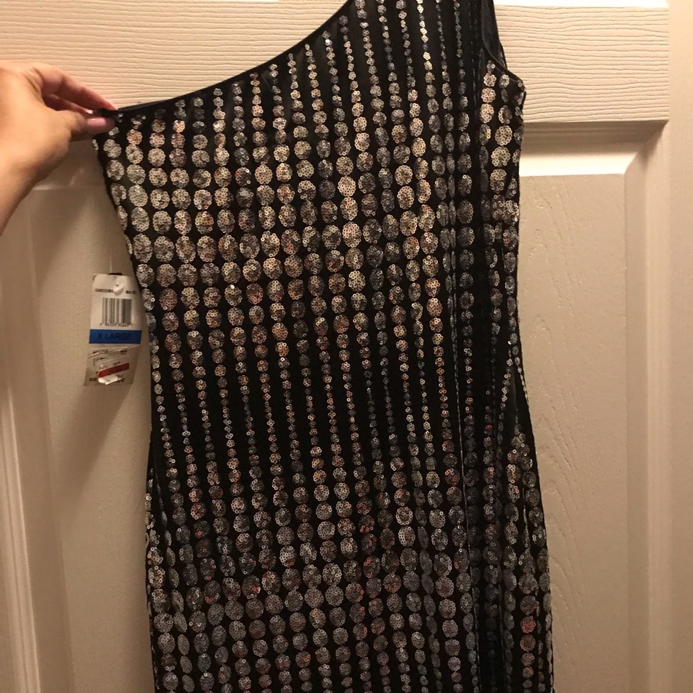 New with tags - Picture 2 of 2